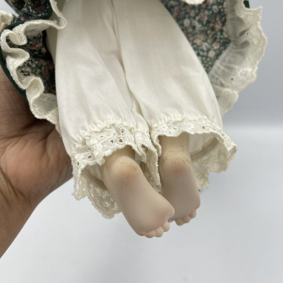 VNT Georgetown Collection Caitlyn Doll & Sitting Stump A Song In My Heart - Picture 13 of 16